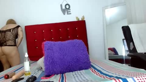 Snapshot of kattysex74 chatting on 12.08.24 kattysex74 online show from 12.08.24