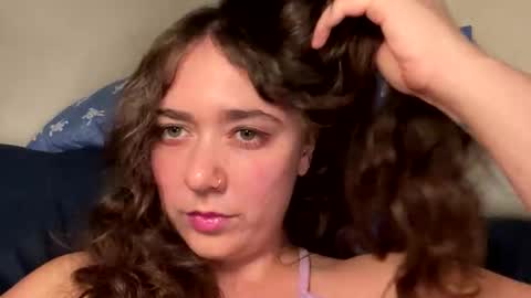 Snapshot of katxxgolding chatting on 12.05.25 Princesse Kat online show from 12.05.25