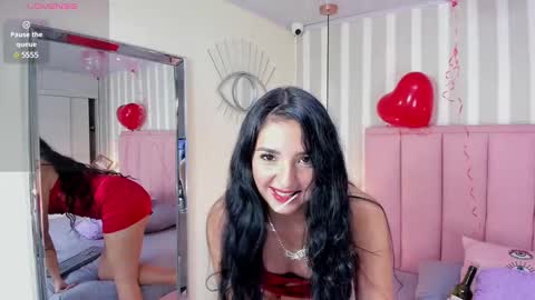 Snapshot of katy_brownn_ chatting on 02.14.25 KATY online show from 02.14.25