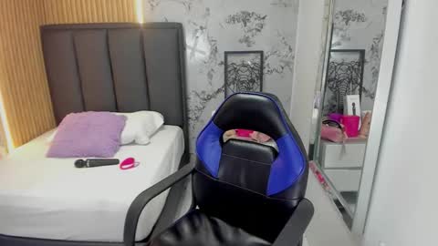 KATY  online show from 02.18.26