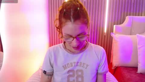 Snapshot of katy_van chatting on 02.17.26 Katy Van online show from 02.17.26