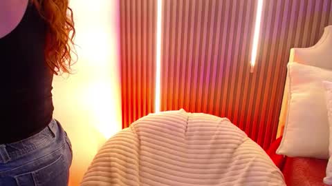 Snapshot of katy_van chatting on 02.21.26 Katy Van online show from 02.21.26