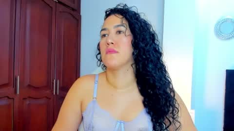 KATYAJHONSS online show from 01.14.25