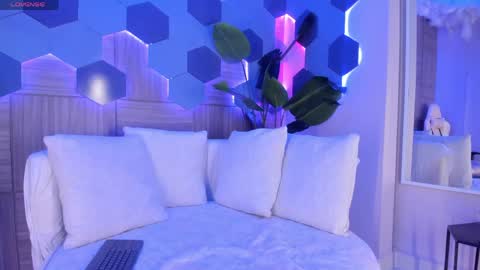    online show from 04.09.26