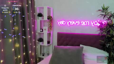 Snapshot of katyaneilson chatting on 02.01.26 Kate online show from 02.01.26