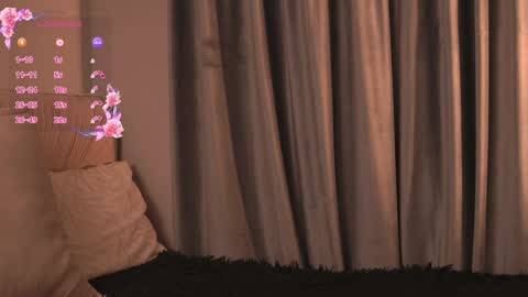 Mia  Lovense is active Private is Open online show from 02.06.26