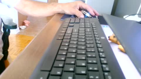 Snapshot of kawa98karbu chatting on 06.23.26 kawa98karbu online show from 06.23.26