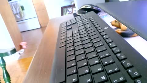 Snapshot of kawa98karbu chatting on 06.27.26 kawa98karbu online show from 06.27.26