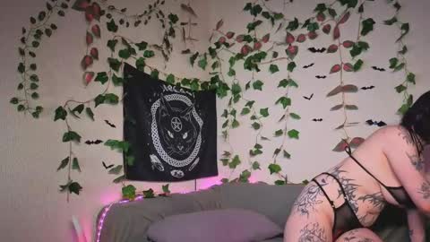 Mia online show from 01.07.26