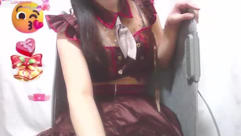 Snapshot of kawaiikuma2839 chatting on 02.19.25 kuma online show from 02.19.25