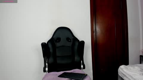 KAYLA BATISTA online show from 12.16.24