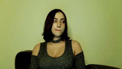 Snapshot of kaylabeautykiss chatting on 12.16.25 kayla online show from 12.16.25