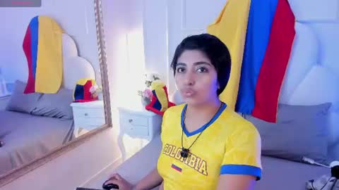 Snapshot of kaylachannell chatting on 06.24.26 kaylachannell online show from 06.24.26