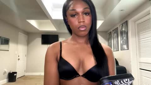 kaylagalaore online show from 04.21.26