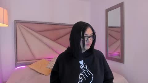 kaylahank online show from 09.26.25