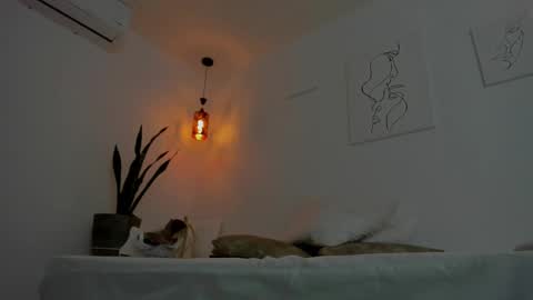      K A Y L A      online show from 11.16.25