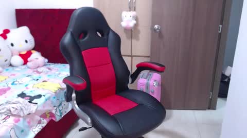 Kayla online show from 12.21.25