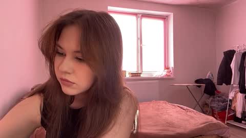 Nyelle online show from 04.04.26