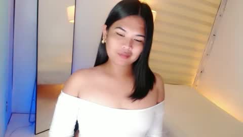 Y O U R        F U T U R E       K A Y L E E  online show from 02.10.25