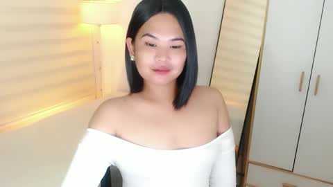 Y O U R        F U T U R E       K A Y L E E  online show from 02.21.25