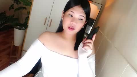 Y O U R        F U T U R E       K A Y L E E  online show from 01.06.26