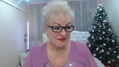 kaylesmoll online show from 12.16.25