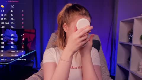 Hi Im Arina 3 online show from 11.25.25