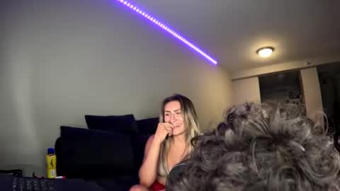 Snapshot of kaythepetiteblonde chatting on 10.07.25 kaythepetiteblonde online show from 10.07.25