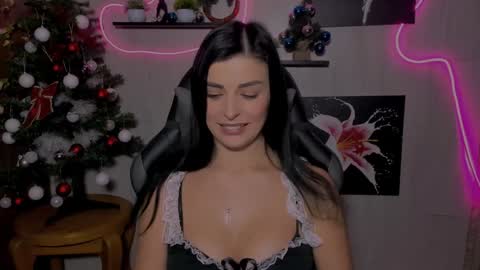 kayworl online show from 12.24.24