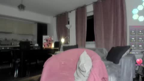 Snapshot of kayyrachyl chatting on 01.28.25 kayyrachyl online show from 01.28.25