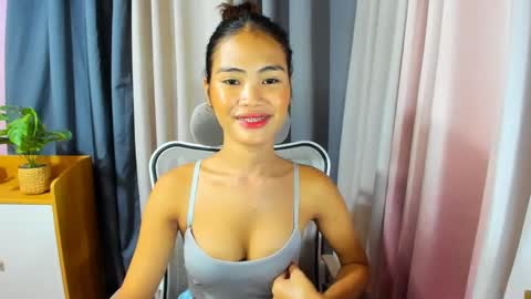 Snapshot of kazel_dominant chatting on 01.28.25 KAZEL online show from 01.28.25