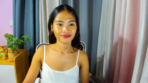 Snapshot of kazel_dominant chatting on 02.06.25 KAZEL online show from 02.06.25