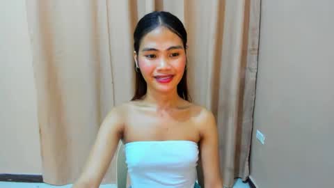 Snapshot of kazel_dominant chatting on 02.24.25 KAZEL online show from 02.24.25
