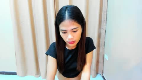 Snapshot of kazel_dominant chatting on 03.01.25 KAZEL online show from 03.01.25