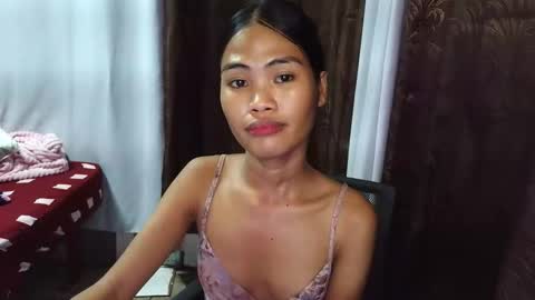 Snapshot of kazel_dominant chatting on 09.29.25 KAZEL online show from 09.29.25