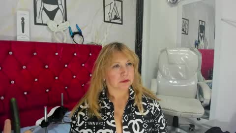 KAZSANDRAH online show from 06.06.26