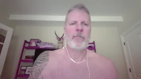 Snapshot of kc_cumming chatting on 06.01.26 kc_cumming online show from 06.01.26