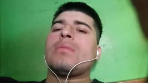 kcristhian78 online show from 10.18.25