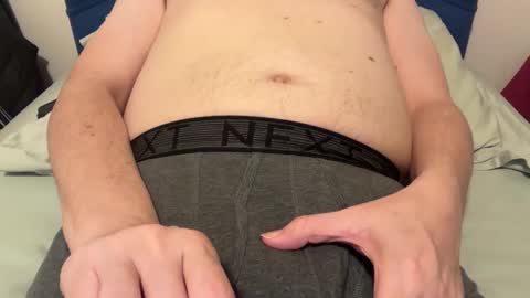 Snapshot of kds271180 chatting on 11.26.25 K online show from 11.26.25