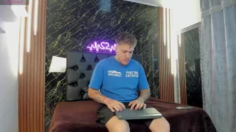 Keane online show from 11.24.25