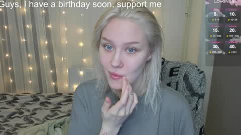 Seb Polly Roxy Jonny online show from 02.05.25