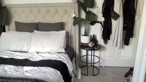 Keelie xx online show from 03.11.25