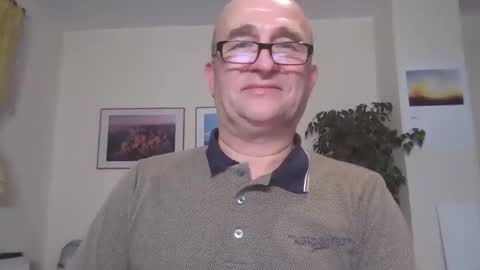 Snapshot of keilie1 chatting on 12.25.24 keilie1 online show from 12.25.24
