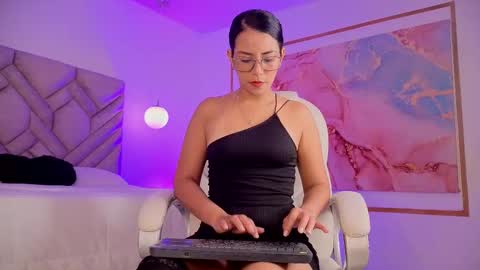 Keily online show from 10.30.25