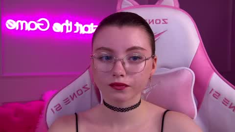 Keira online show from 02.23.25