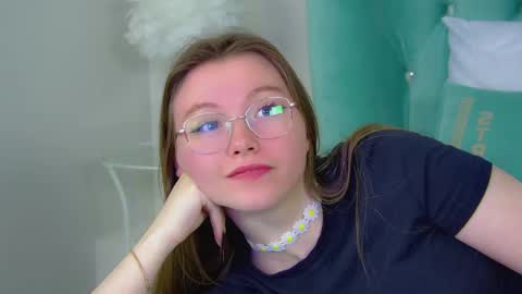 Keira online show from 03.02.25