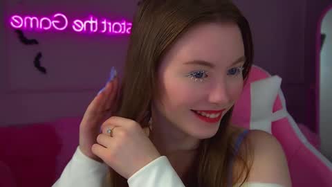 Keira online show from 10.17.25