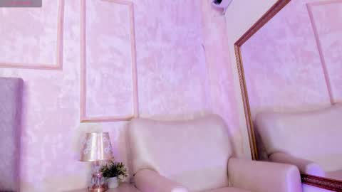 keirahartz online show from 12.14.25