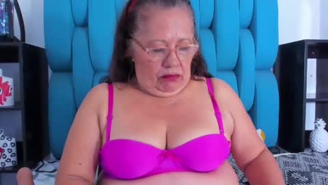   online show from 02.01.25