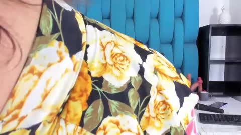   online show from 03.06.25